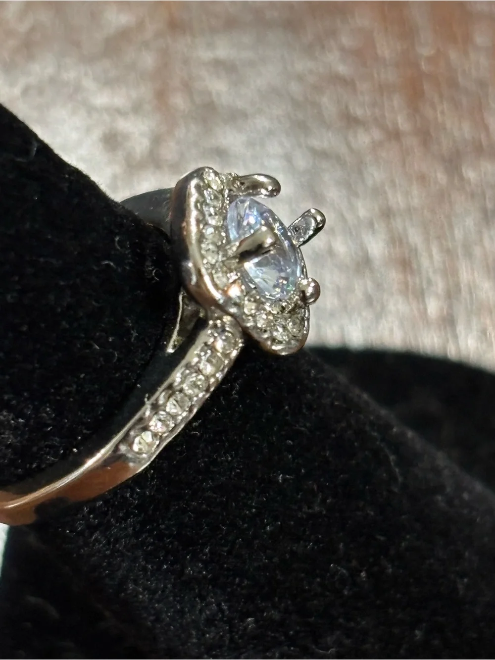 The Unbranded Brand elegant silver